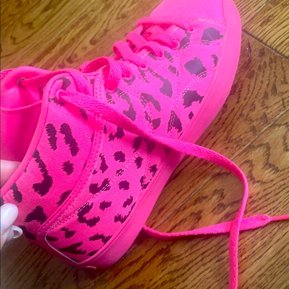 Reebok leopard shoes